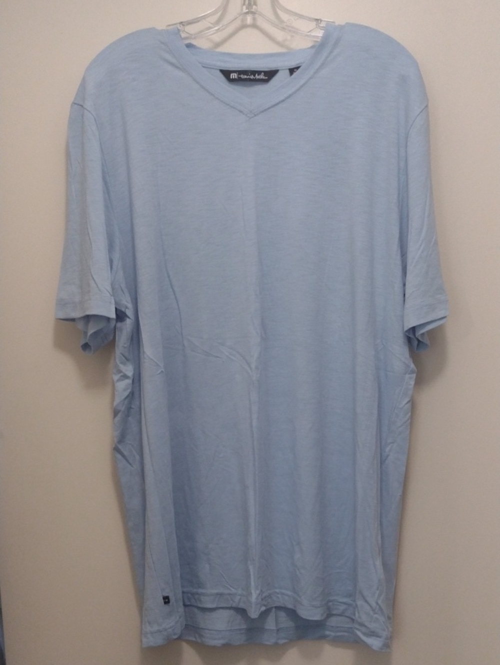 Travis Mathew Light Blue V-Neck (J1219)